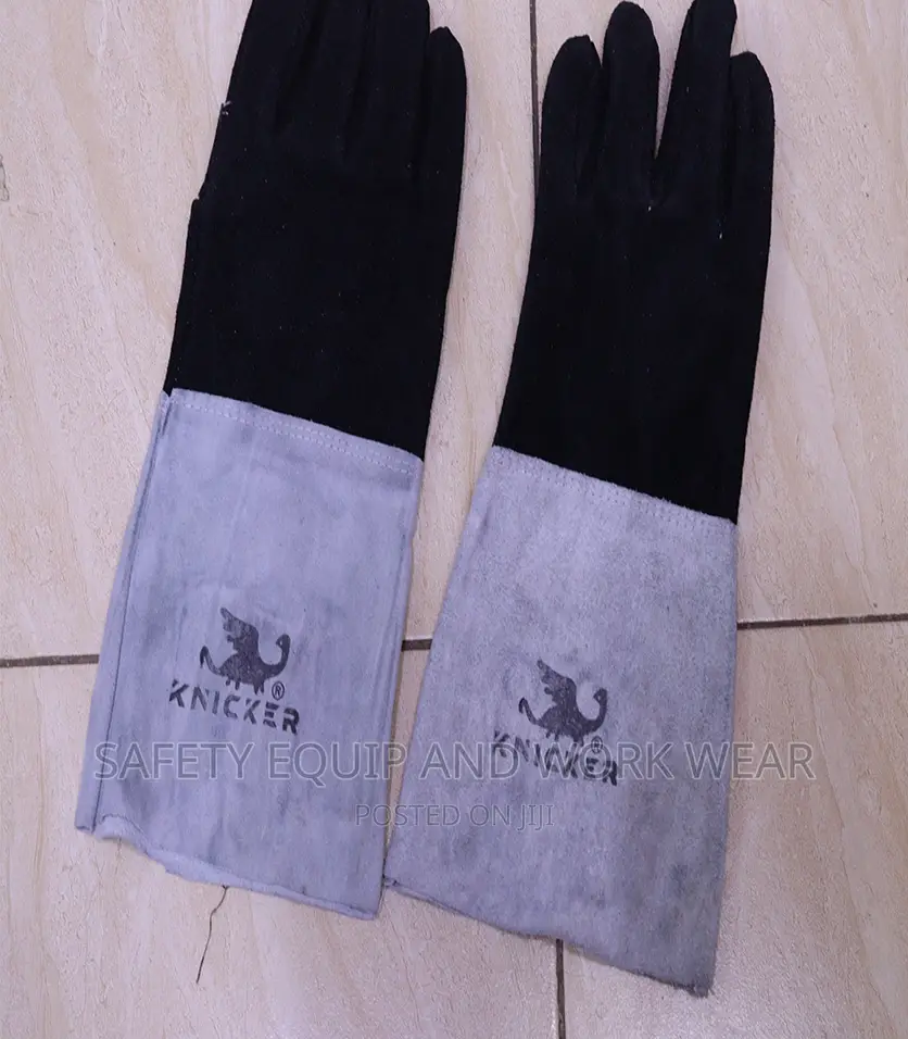 Flame Resistance Glove