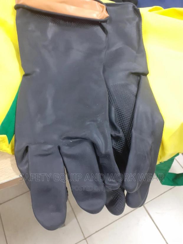Water Protective Rubber Glove