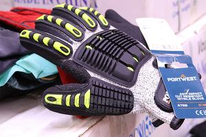 Comfortable Cut-resistant Glove - thumbnail 2