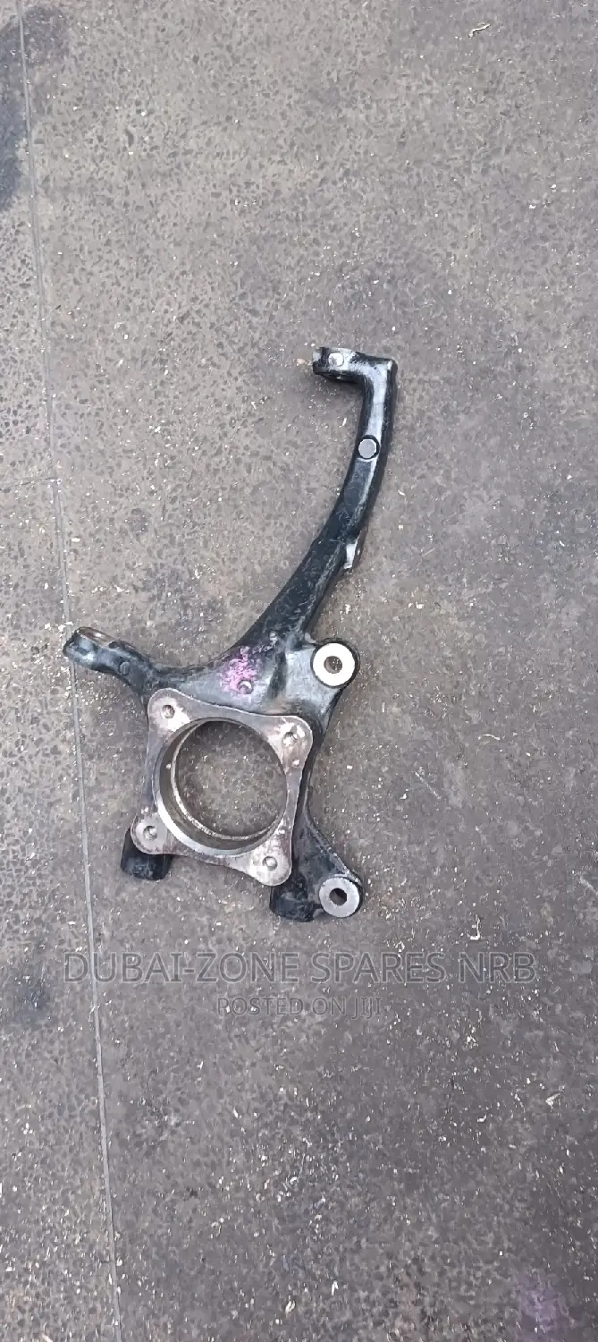 V8 200-Series Front Stéering Knuckle Now Available.