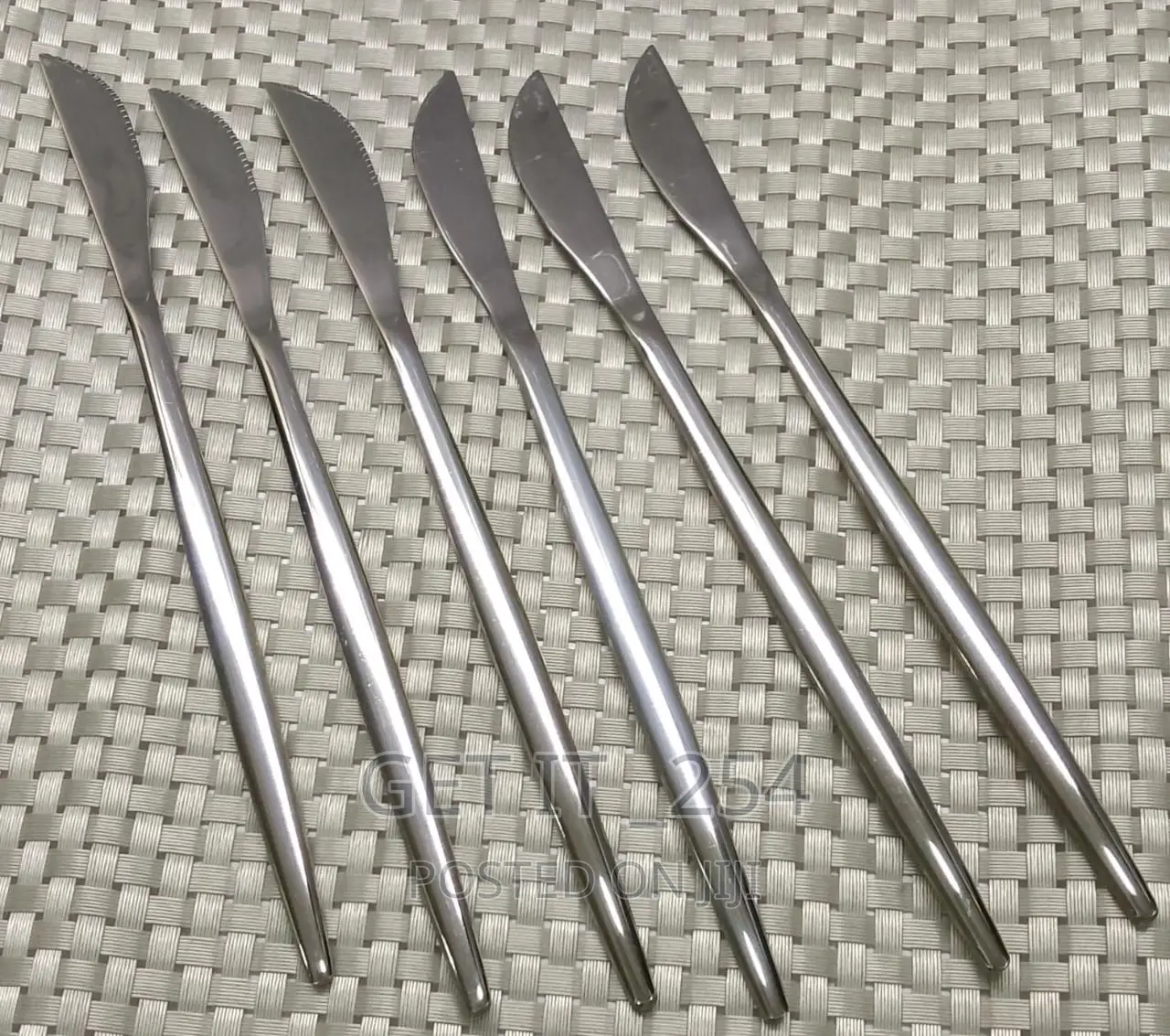 *New Arrival*
*Slim ~Feng~ Silver Stainless Cutlery