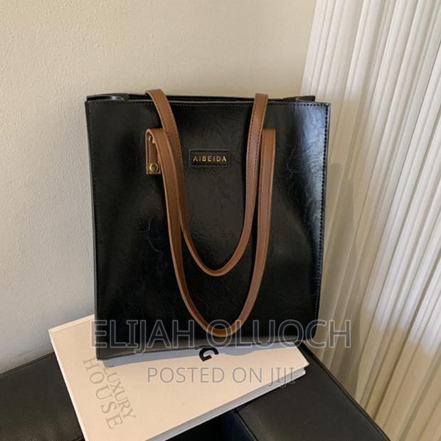 Albeida Leather Tote Bag - thumbnail 3