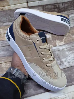 Clarks Sneakers