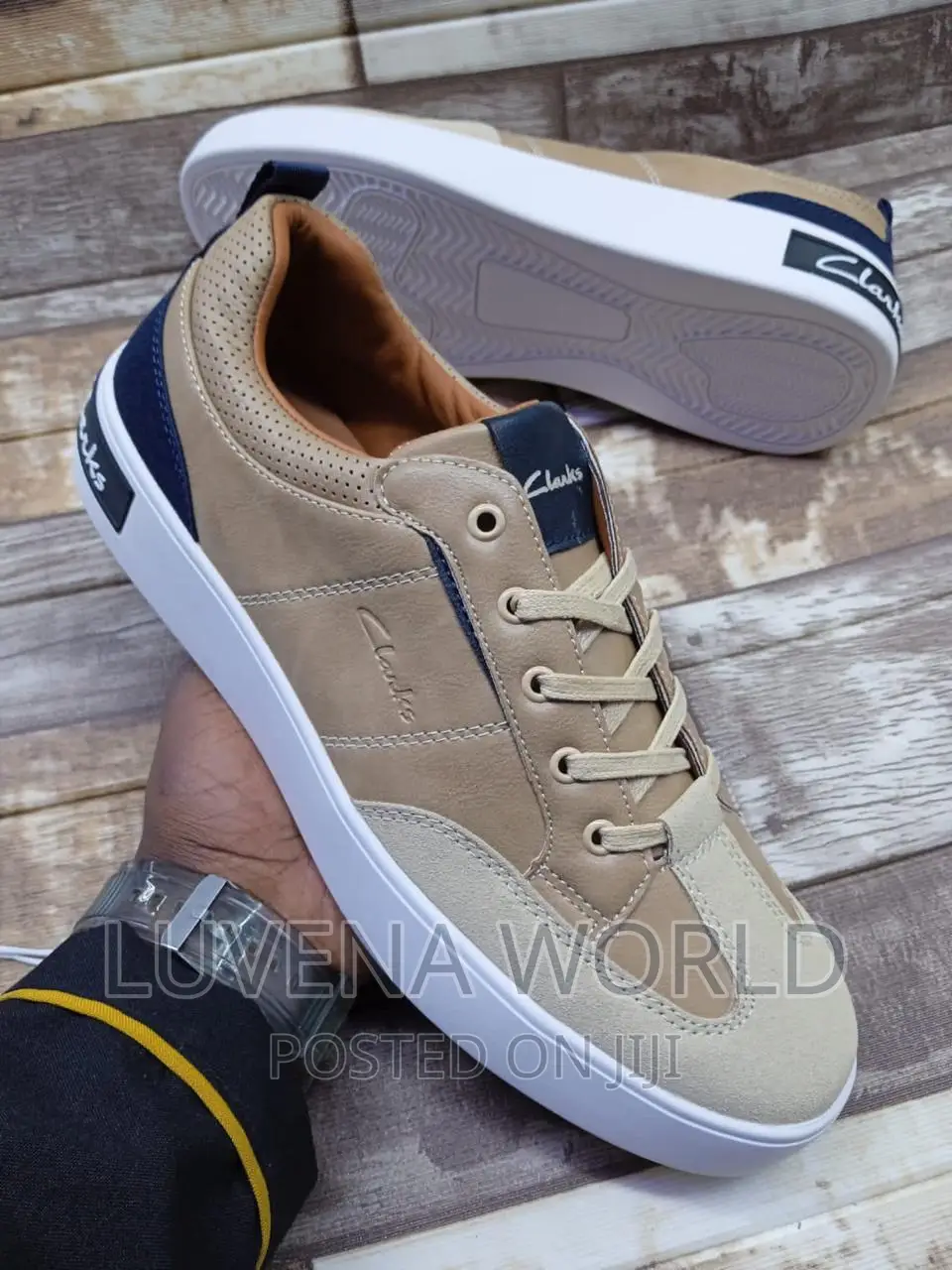 Clarks Sneakers