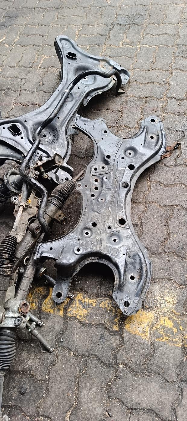 RAV4 J,Rav4 L, X-Trail Nt30 Engine Cross Member Available