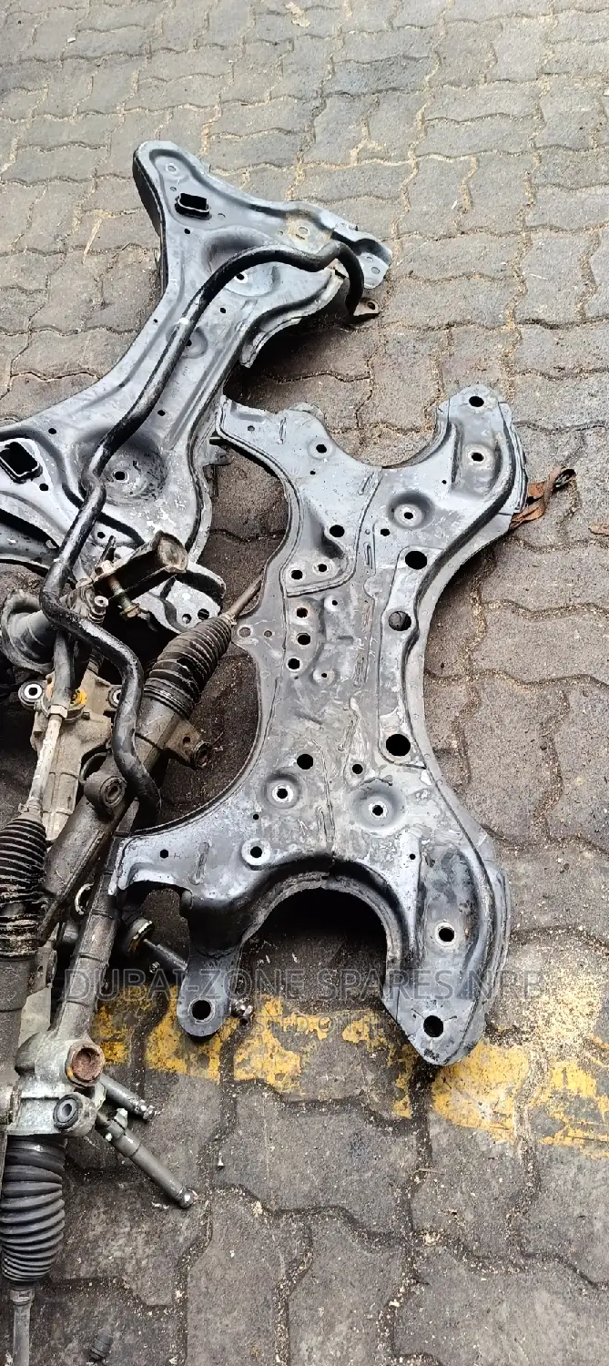 RAV4 J,Rav4 L, X-Trail Nt30 Engine Cross Member Available