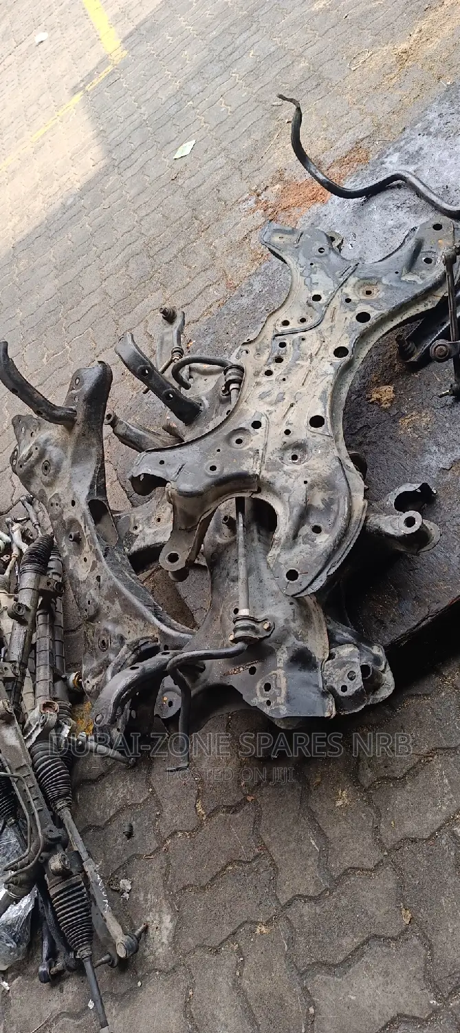 RAV4 J,Rav4 L, X-Trail Nt30 Engine Cross Member Available