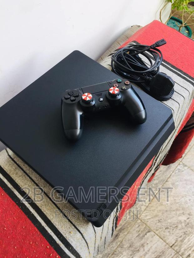 Ps4 Slim Version, Spiderman - thumbnail 2