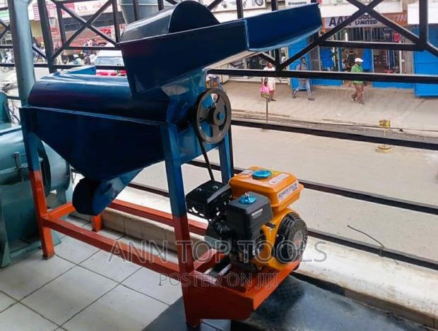 Complete Grain Maize Sheller With 7.5 Hp Engine - main view