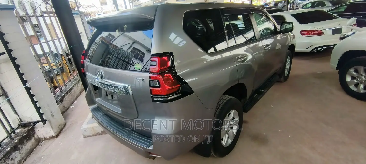 Toyota Land Cruiser Prado 2.8 2018 Brown