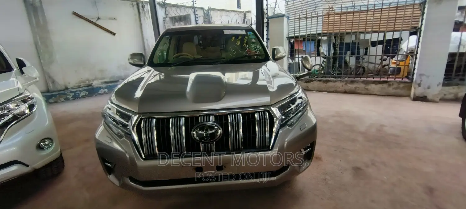 Toyota Land Cruiser Prado 2.8 2018 Brown