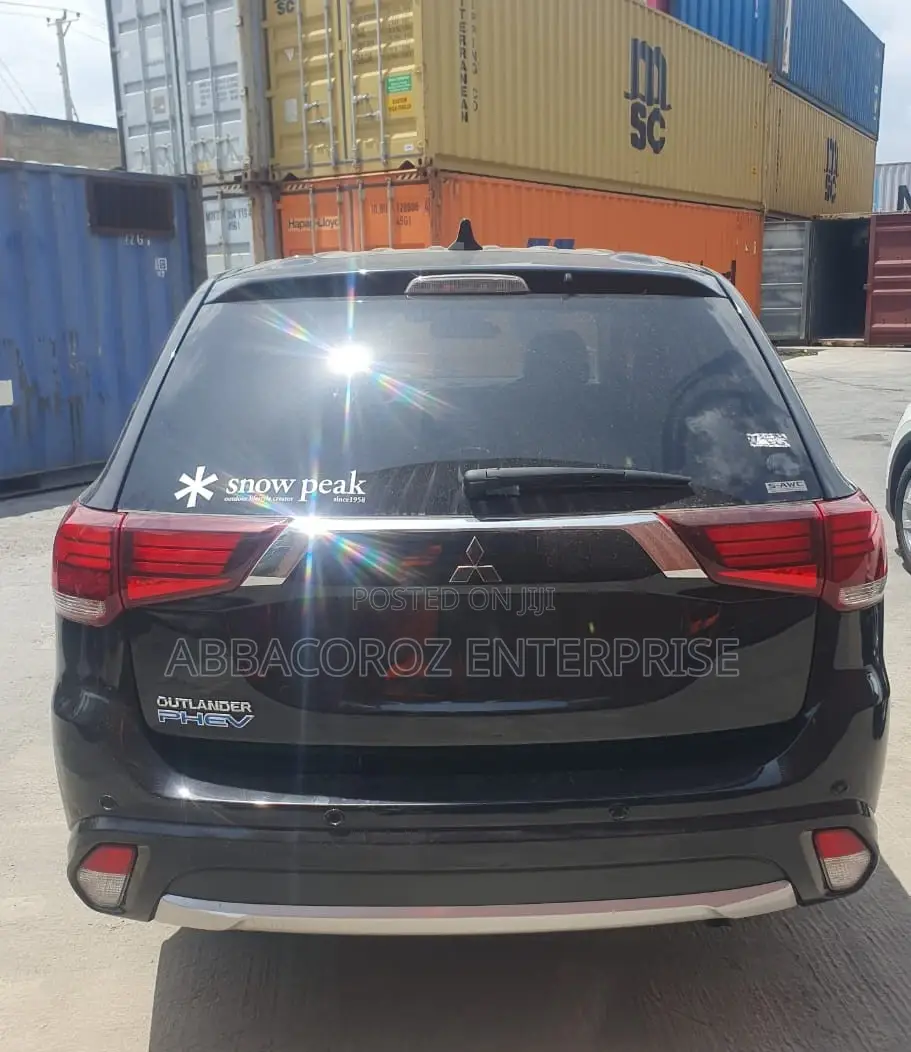 Mitsubishi Outlander 2017 Black