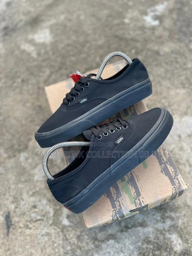 Black Vans Shoe - main view