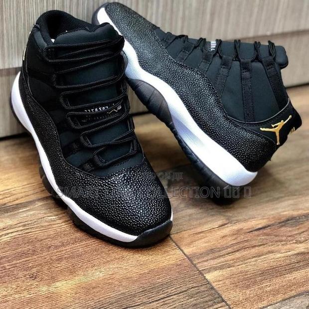 Air Jordan 11 Retro - thumbnail 2
