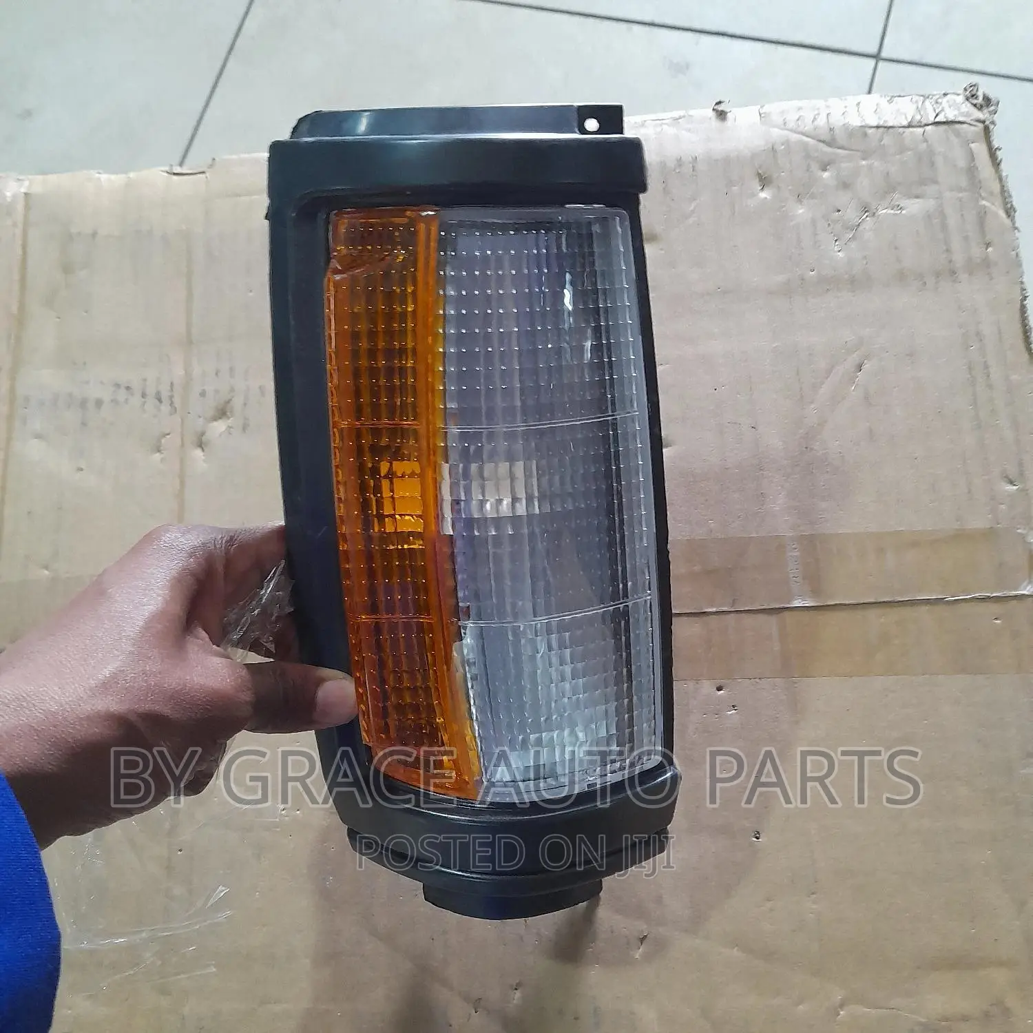Corner Lamp Mitsubishi L200.