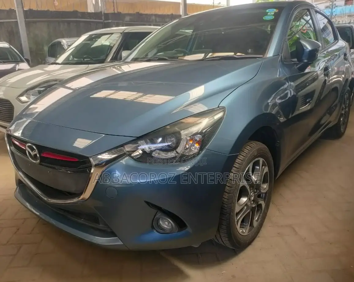 Mazda Demio 2017 Blue