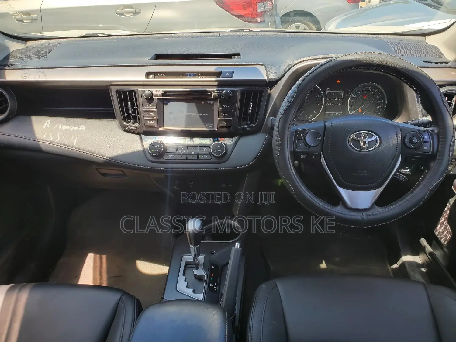 Toyota RAV4 2017 White