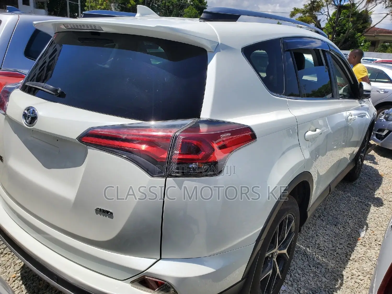 Toyota RAV4 2017 White