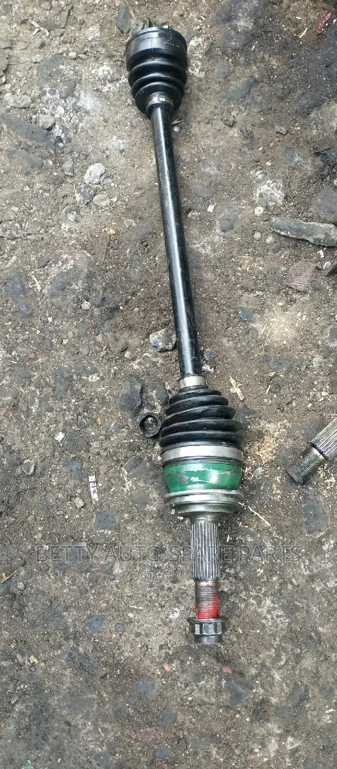Toyota Passo Sette Drive Shaft