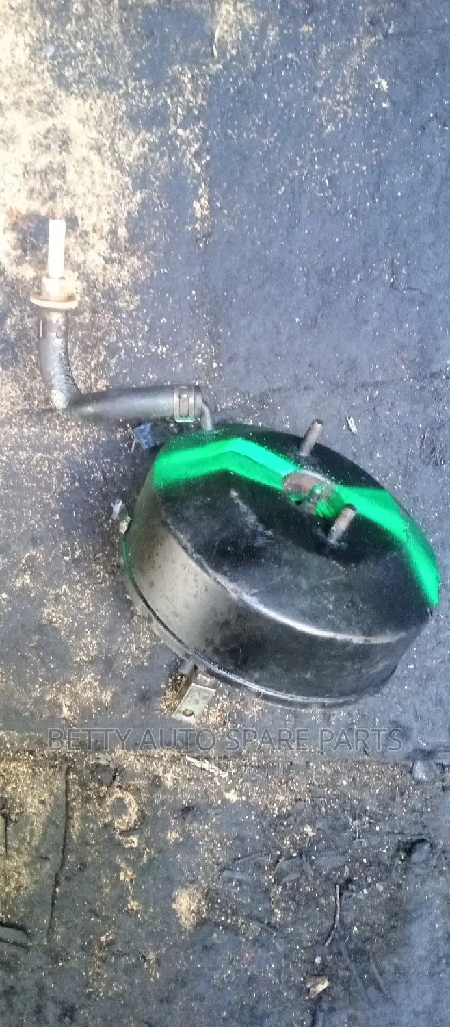 Toyota Corolla 91 Booster