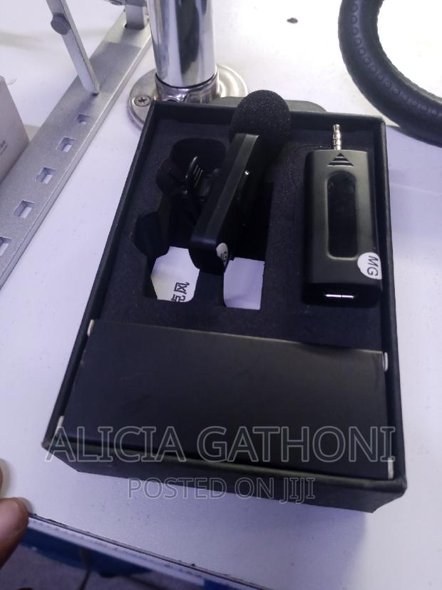 Single Wireless Microphone Aux - main view