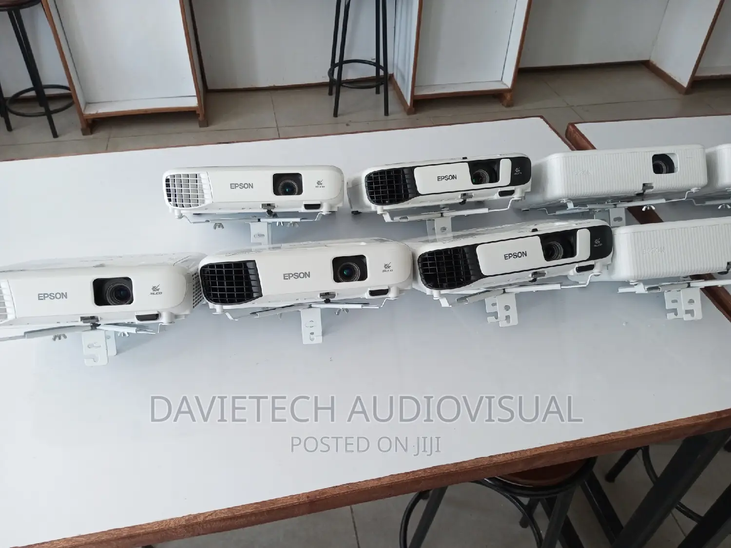 Projectors Service and Repair