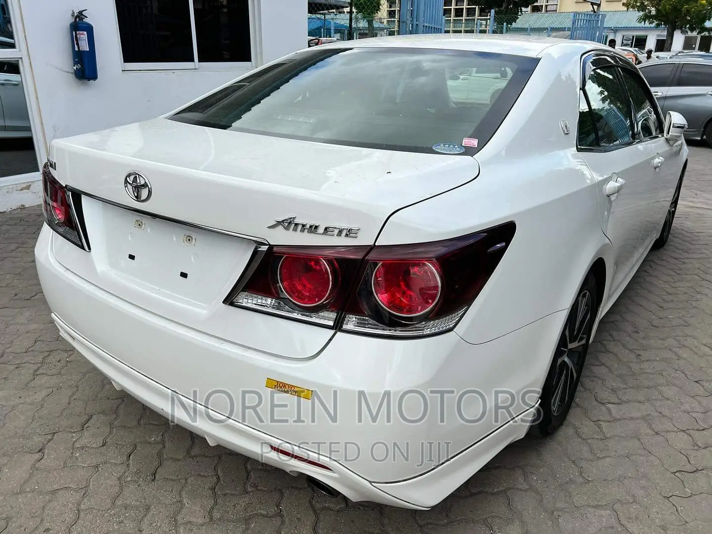 Toyota Crown 2017 White