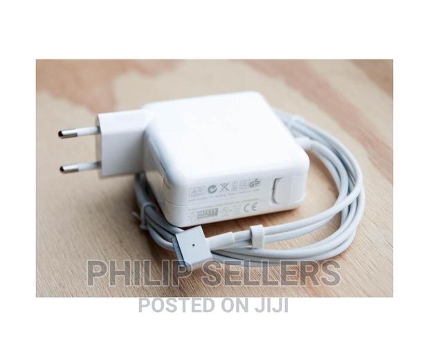 Apple Mega Safe Adapter 45W - main view