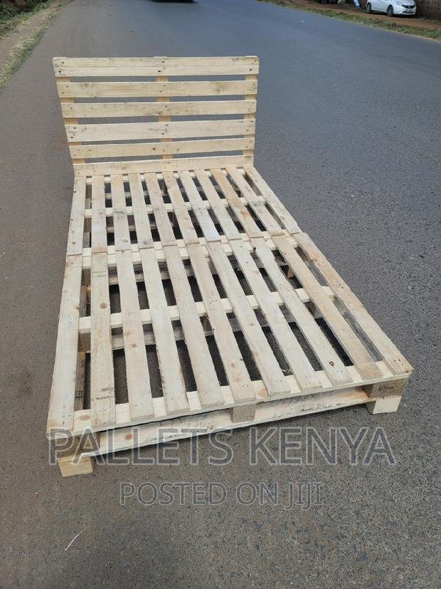 4×6pallet Bed- Simple Raised Pallet Bed .(Js01)
