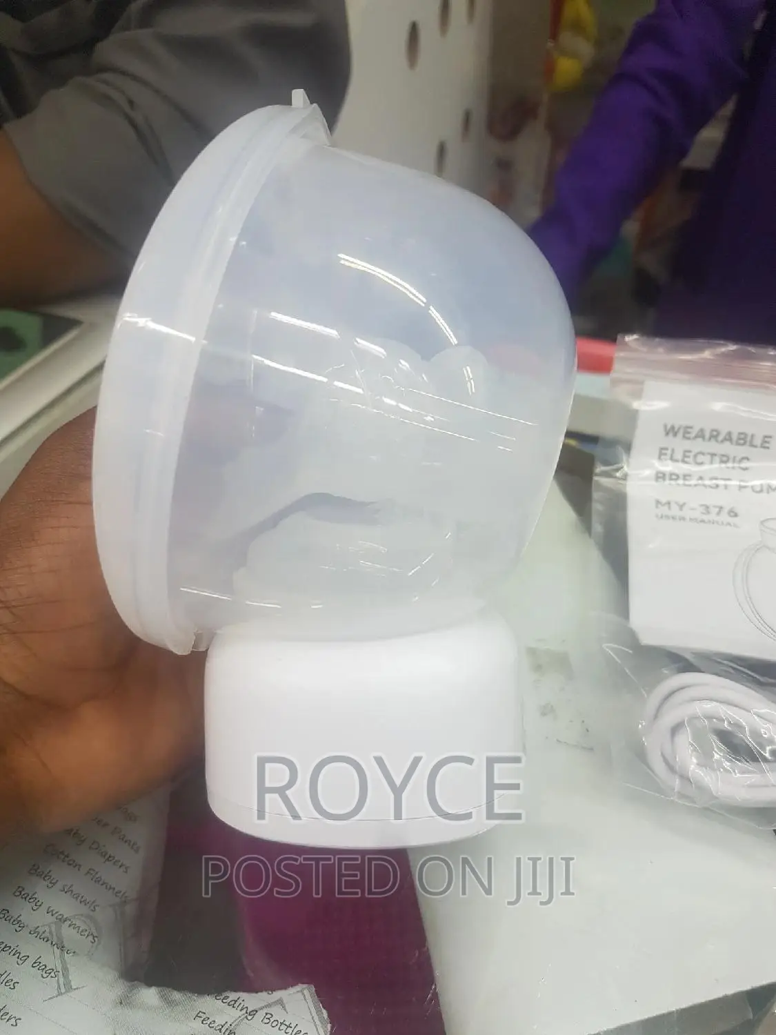 Wearable Electric Breast Pump_ (180ml)