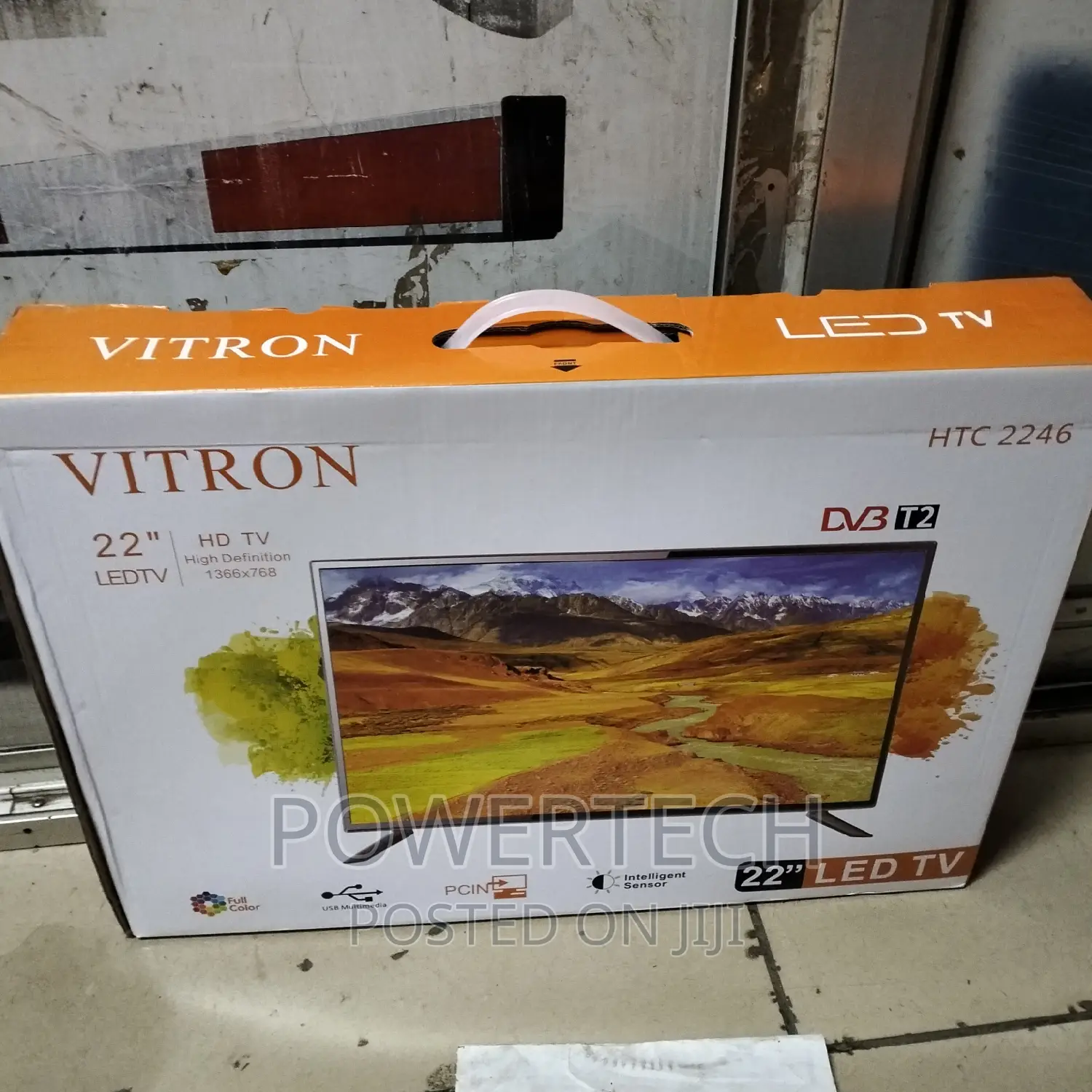 Vitron 22" Inch AC/DC Digital LED TV.