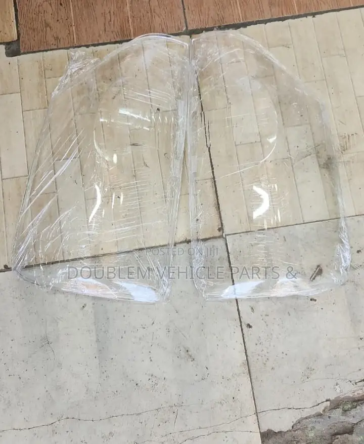 Tail Lens/Rear Lens Toyota Noah 2008 Clear