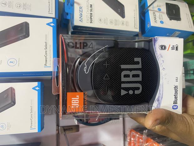 JBL Clip 4: Portable Speaker With Bluetooth - thumbnail 4