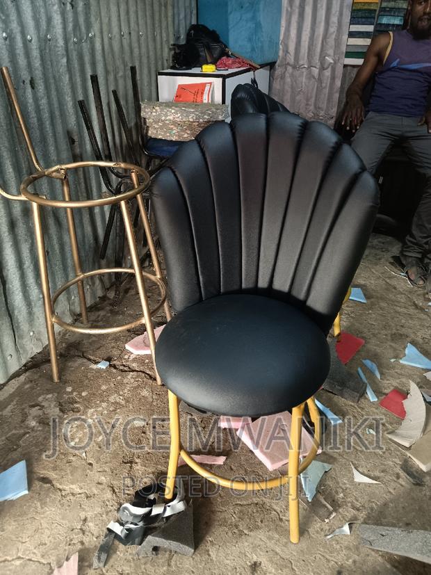 Manicure Flower Seat. - main view