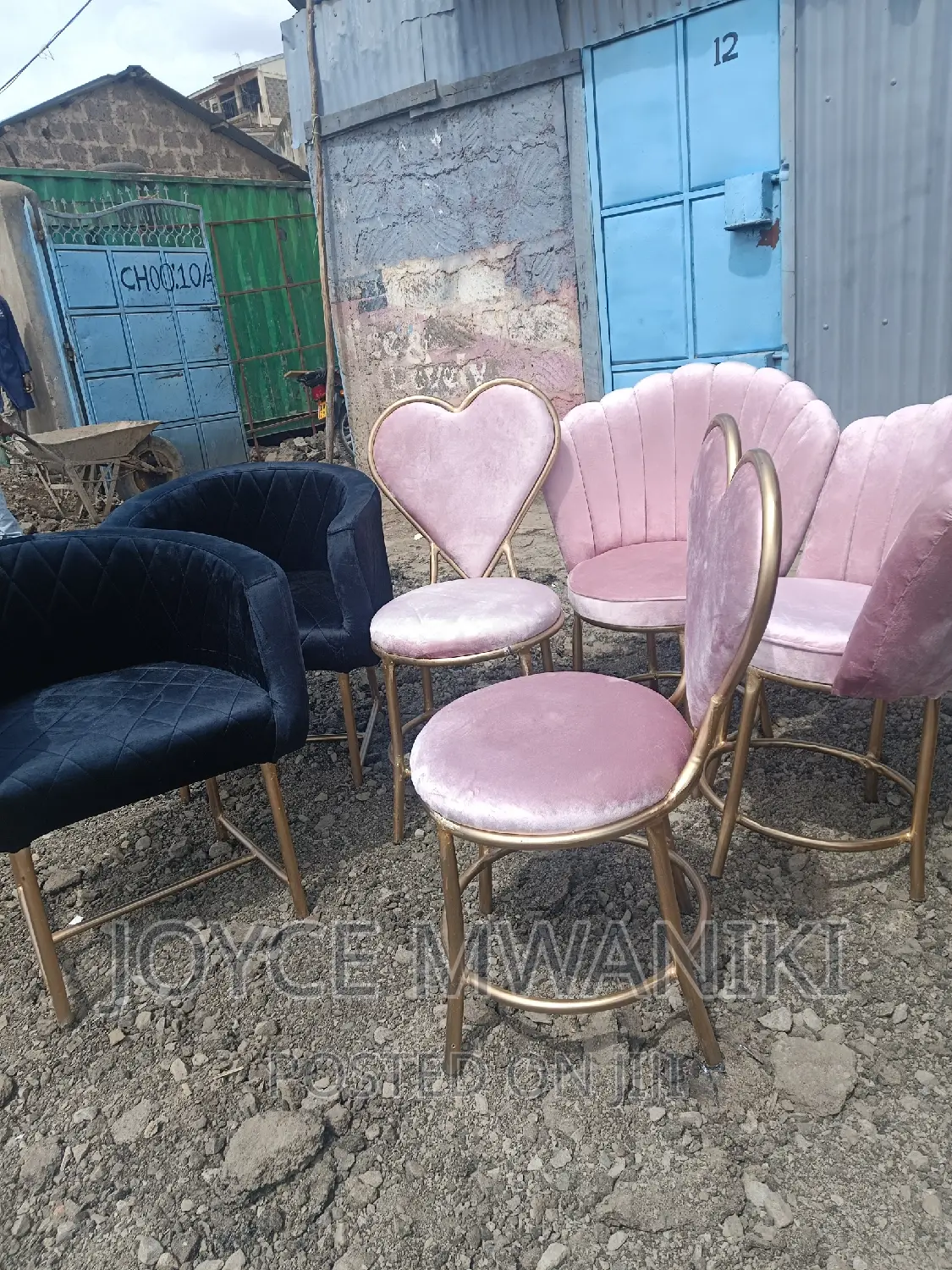 2 Styling Chairs, 2 Love Seats and 2 Flower Seats.