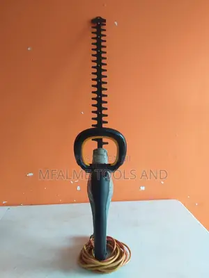 Hedge Trimmer - Titan 240v 450w 600mm Corded Electric Ex-Uk