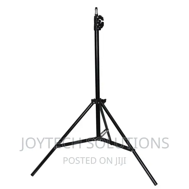 Light Stand 2'1 Meters High