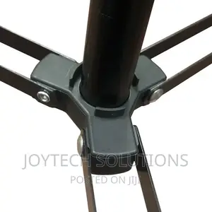Light Stand 2'1 Meters High