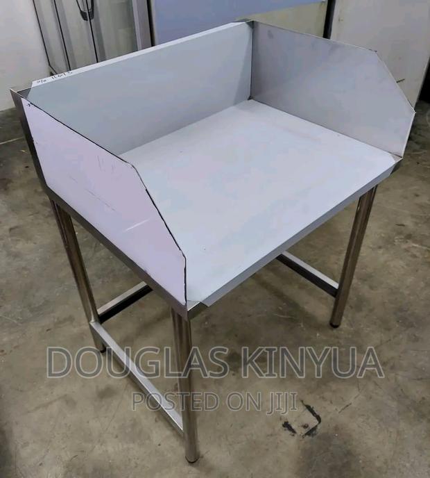 Stainless Steel Burner Table. - main view