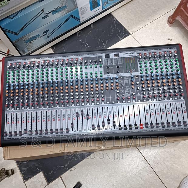 Allen Heath Mixing Console GL3200/432 - main view