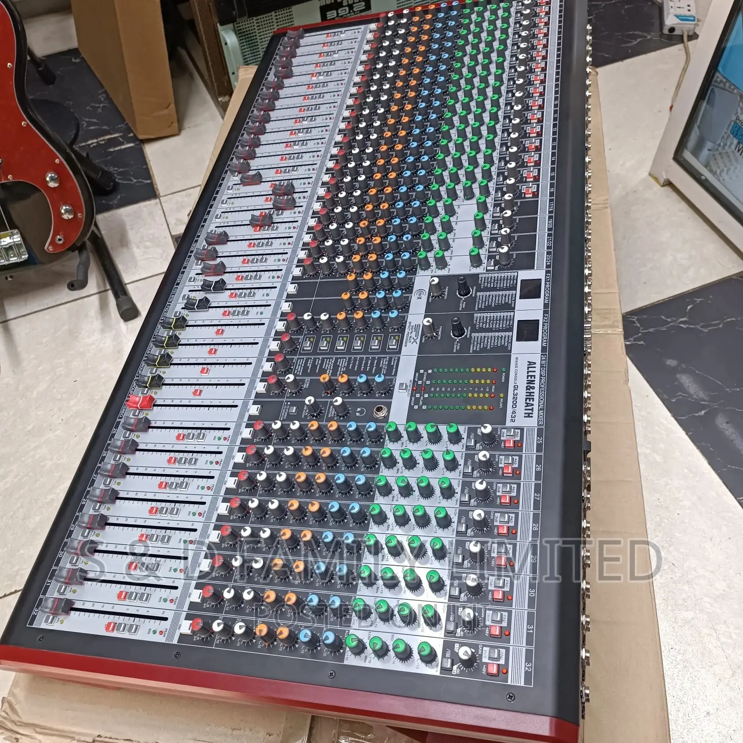 Allen Heath Mixing Console GL3200/432