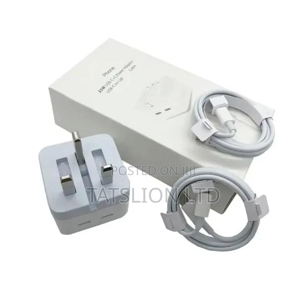 Apple iPhone 15 Pro Max Charger 50 Watts - main view