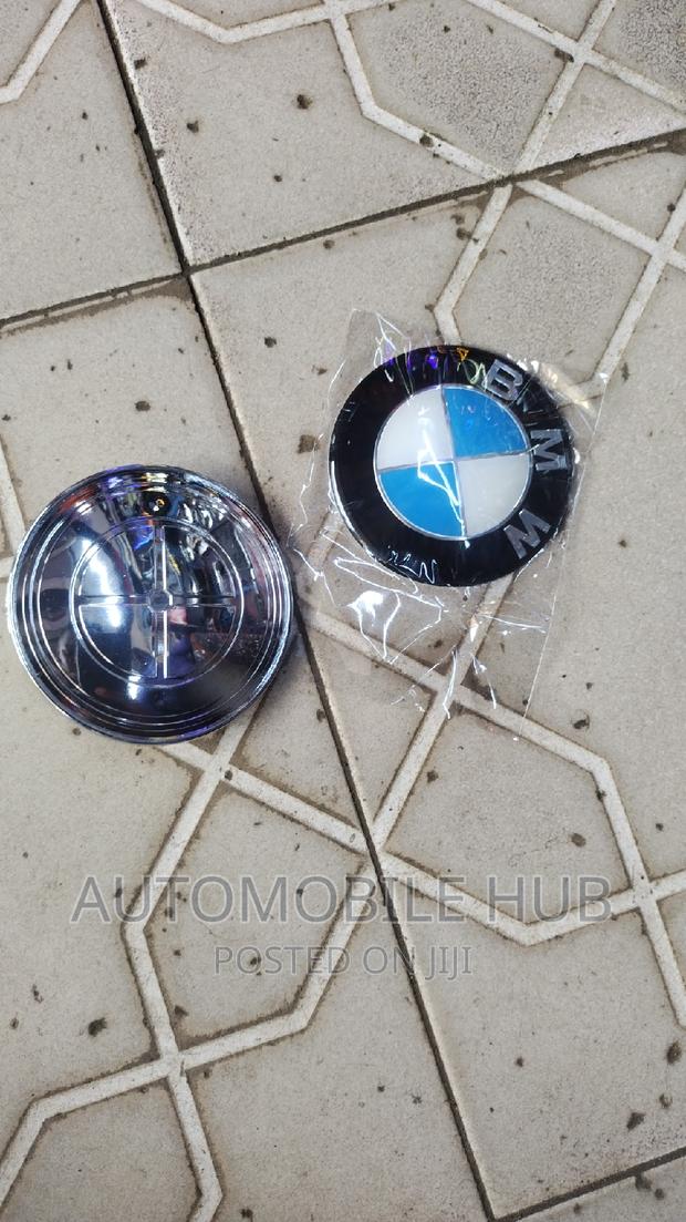 BMW Bonnet Logo Scoop