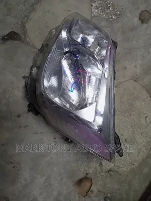 Suzuki Move Head Light Non Zenon