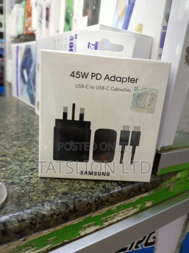 Samsung Galaxy S24 Ultra 45W Super Fast Charger - main view