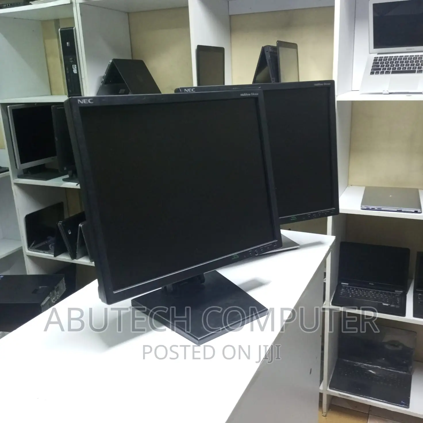 19 Inches NEC Monitor