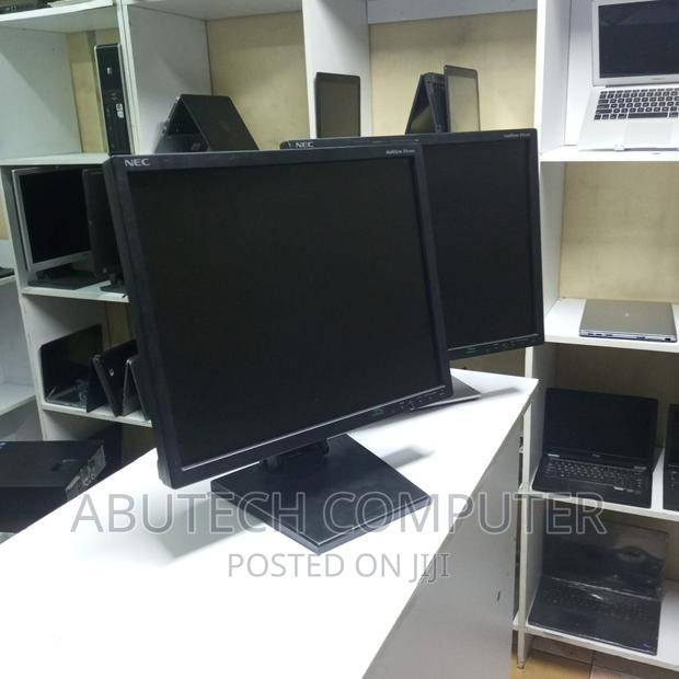 19 Inches NEC Monitor - thumbnail 3