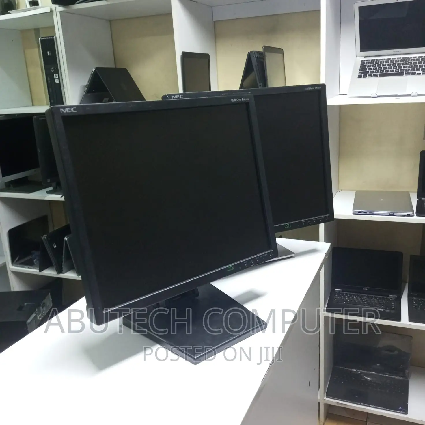 19 Inches NEC Monitor