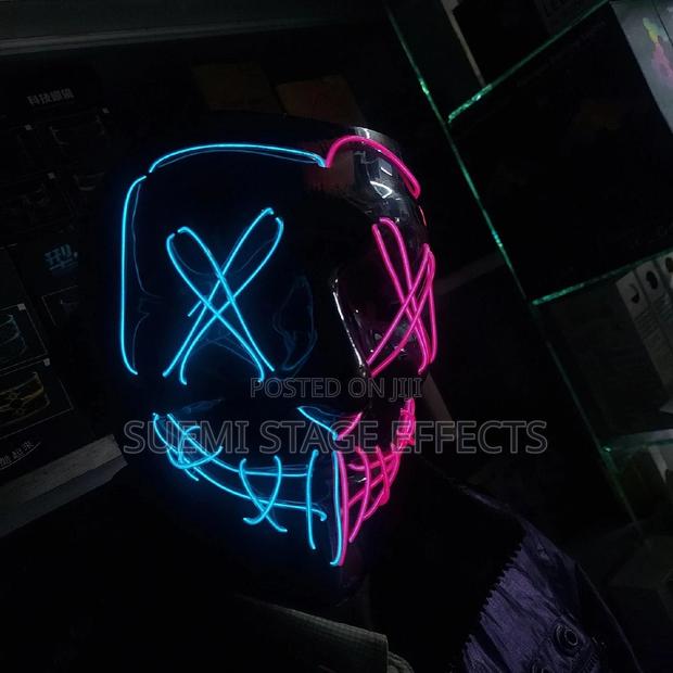 Glowing Light Mask With Effects - thumbnail 3