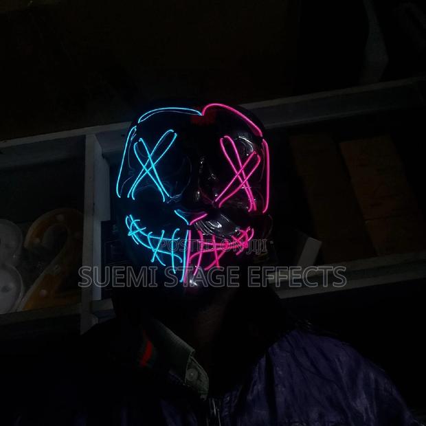 Glowing Light Mask With Effects - thumbnail 5